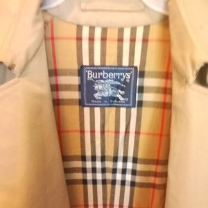 Vintage Burberrys trenchcoat
